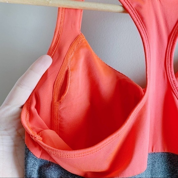 New Balance • Quick Dry Racer Back Workout Tank Top in Grey/Orange, Size Medium - Picture 8 of 11